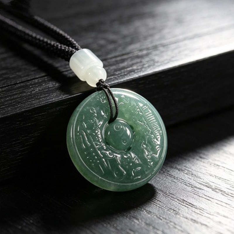 Mountain Ghost Coin Round Pend - Beauty & Makeup Katia Di Paola recension och pris